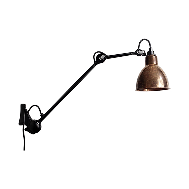 Lampe Gras No 222 væglampe, sort/rå kobber