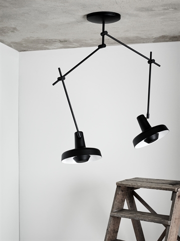 Arigato loftlampe dobbelt, sort