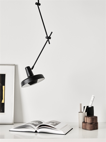 Arigato loftlampe, sort