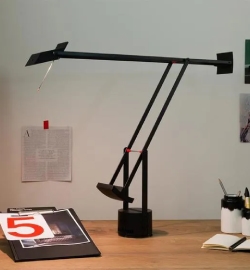 Artemide bordlampe