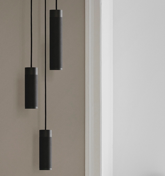 Thorup Copenhagen Patrone Cluster pendel small, sort-bruneret messing Thorup Copenhagen Patrone Cluster pendel small, sort-bruneret messing