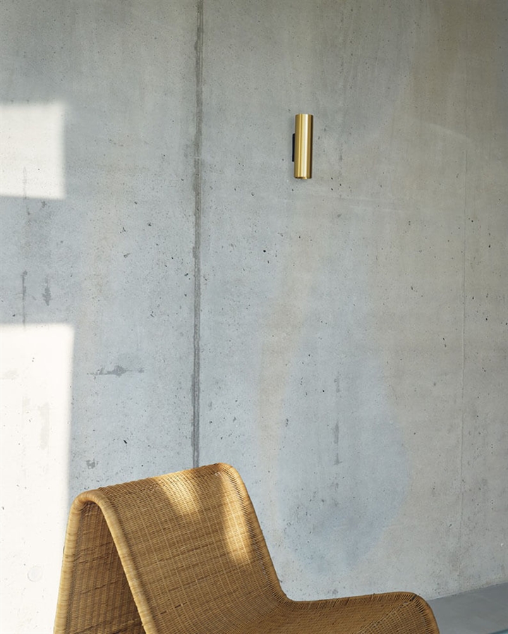 Tobo W65 væglampe, messing