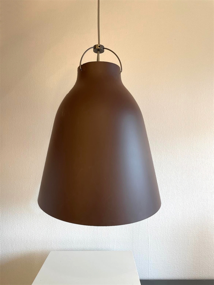Udstillingslampe: Caravaggio Pendel mat dark sienna P3