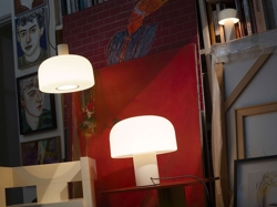 Bellhop Glas S2 pendel og Glas T bordlampe, hvid