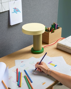 Magic bordlampe, grøn/olivengrøn