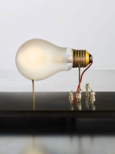 I Ricchi Poveri - Monument for a Bulb bordlampe
