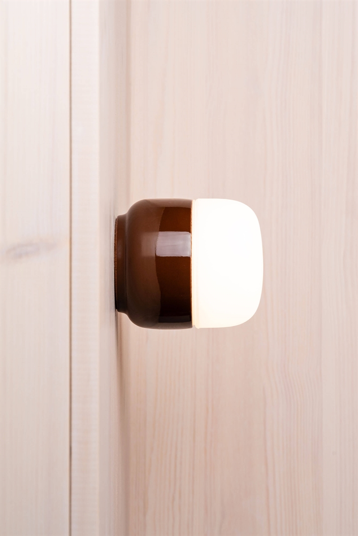 Ohm 100/110 loftlampe / væglampe, brun/mat opal