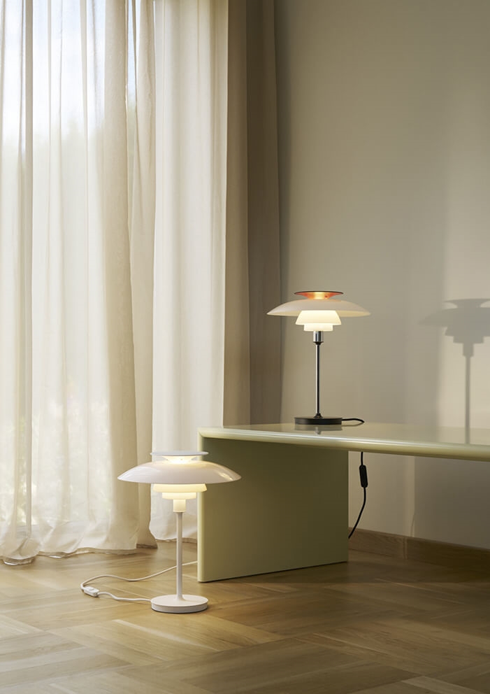 PH 80 bordlamper i opal/hvid og opal/krom