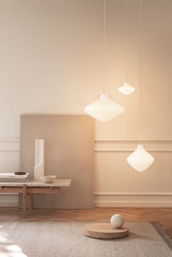 Repose pendler i messing/opal