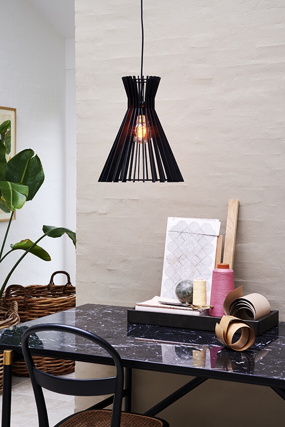 Groa Pendel E27 i Sort - Elegant Belysning til Dit Rum