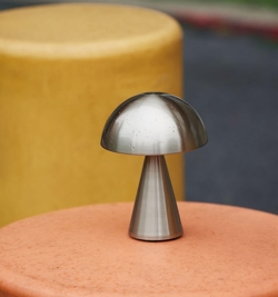 Mush Portable bordlampe / batterilampe, nikkel