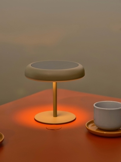 Elmer Solar batterilampe m/solcelle, grøn