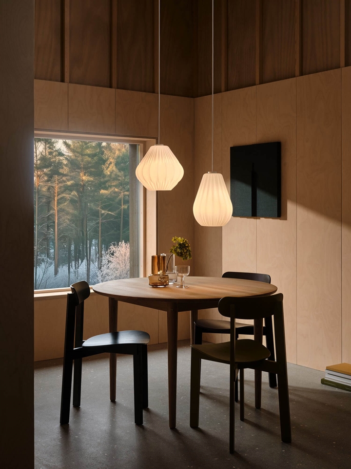 Maluca og Sallino pendler i hvid opalglas