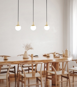 Circle of Life pendel Ø110 m/sort ledning, opal/messing