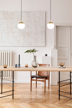 Circle of Life pendel Ø200 m/sort ledning, opal/messing