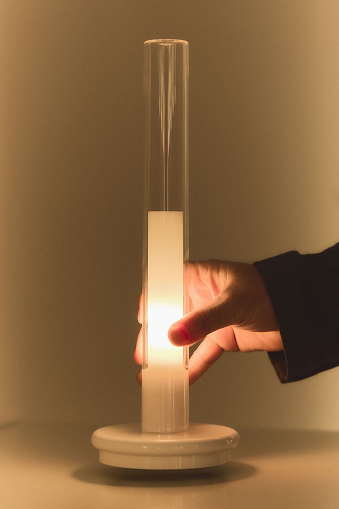 Sylvestrina batterilampe / bordlampe, blank hvid