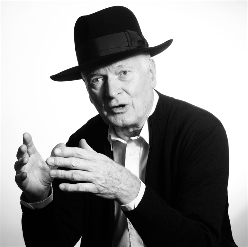 Kenneth Grange - lamper designet af Kenneth Grange