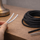 Stofledning vs. plastledning - hvad er bedst? | Lamper.dk