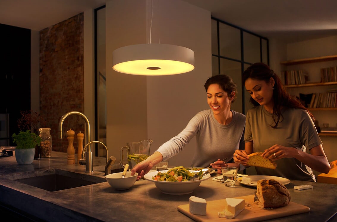 Philips Hue Fair hue pendel 25W, hvid Lamper.dk