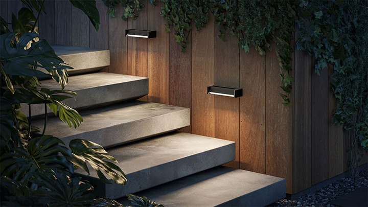 Slat One, deep black