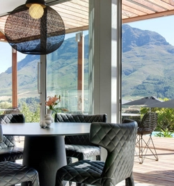 Non Random D71 pendel, sort